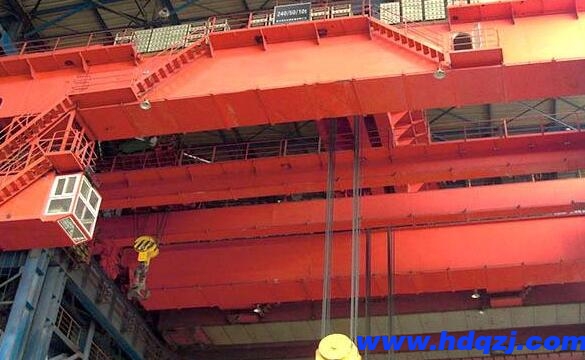 QDY型吊鉤橋式鑄造起重機(jī) QDY型吊鉤橋式鑄造起重機(jī)