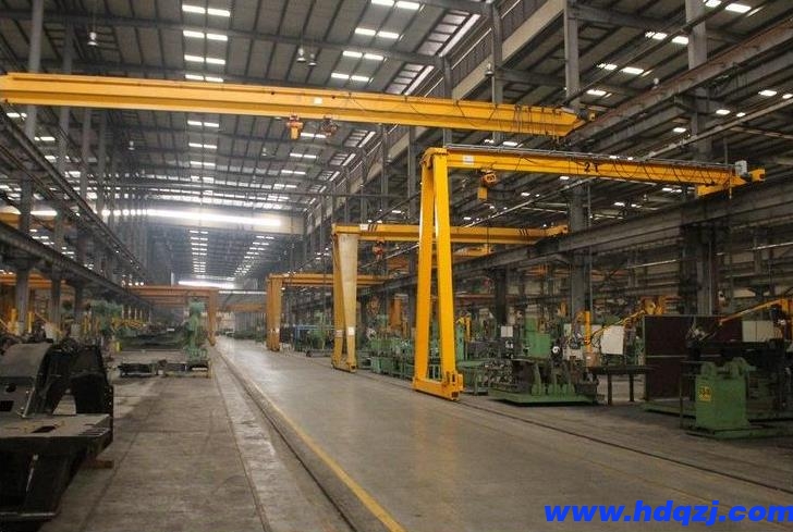 BMH型電動(dòng)葫蘆半門(mén)式起重機(jī)